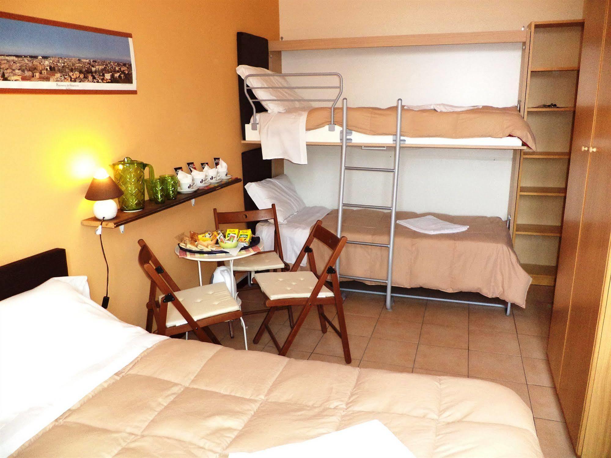 Enjoy Roma Bed & Breakfast Exterior photo