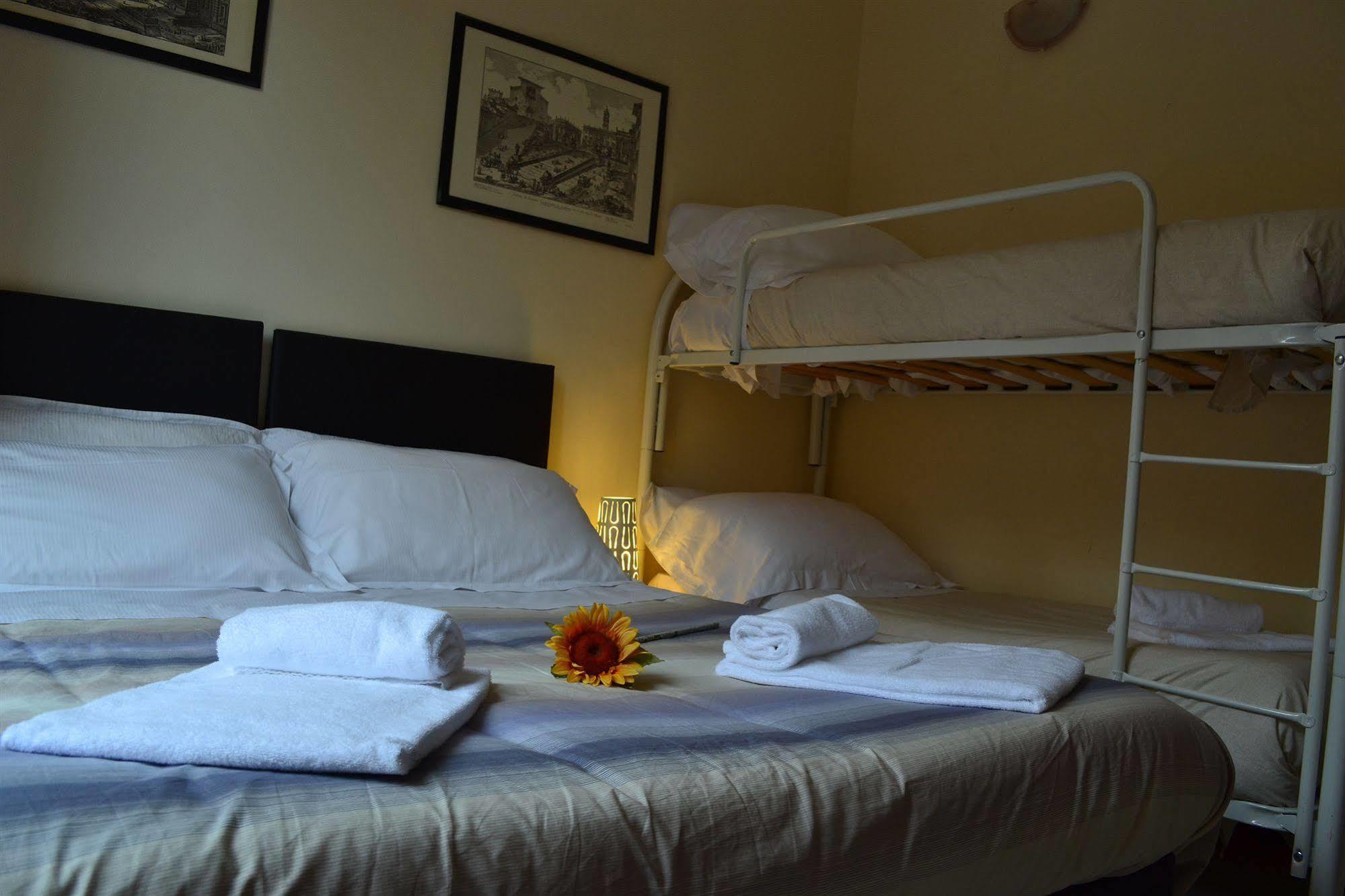 Enjoy Roma Bed & Breakfast Exterior photo