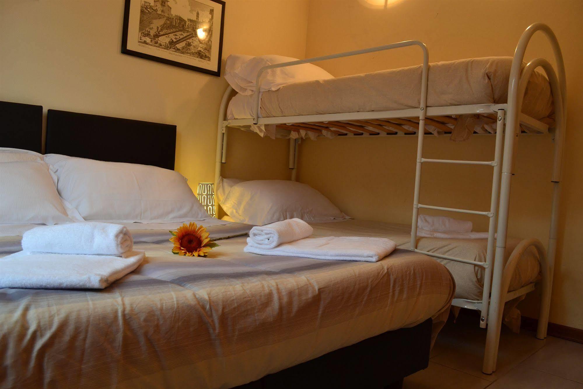 Enjoy Roma Bed & Breakfast Exterior photo