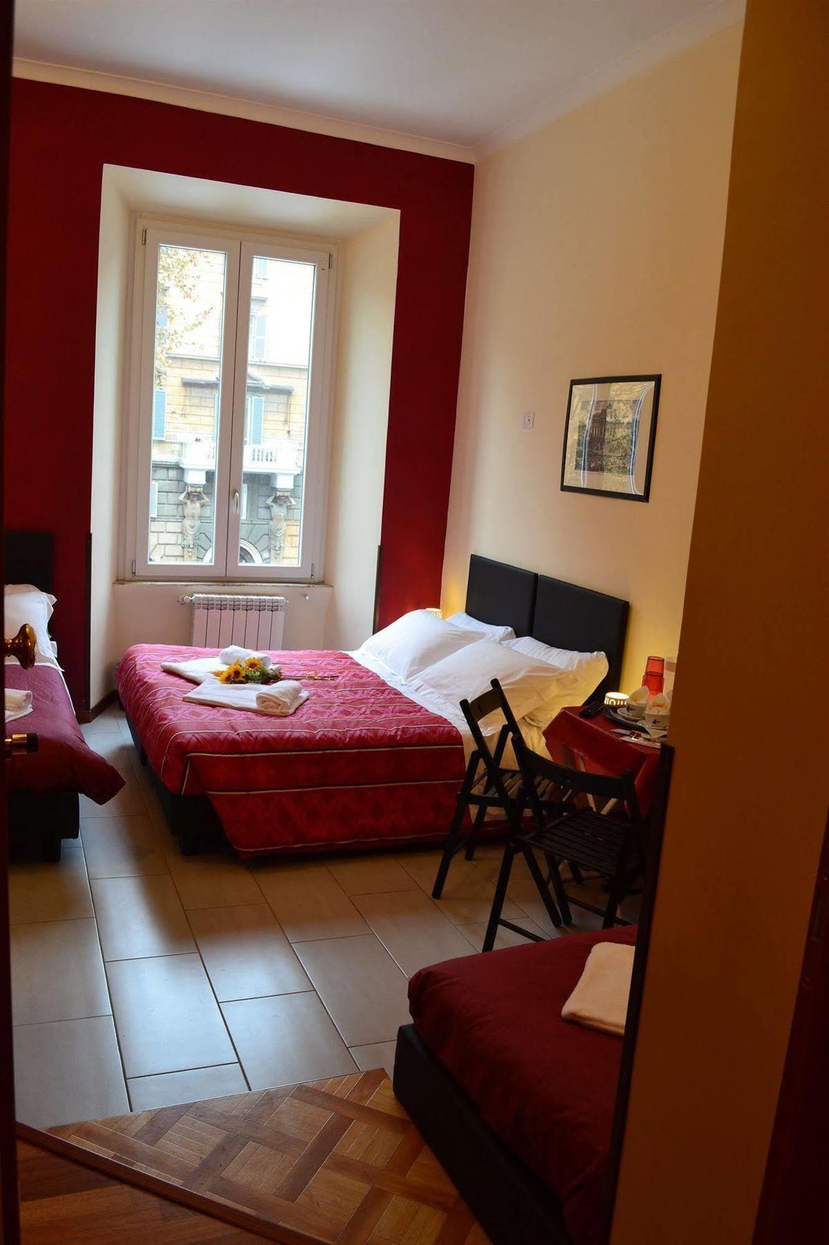 Enjoy Roma Bed & Breakfast Exterior photo